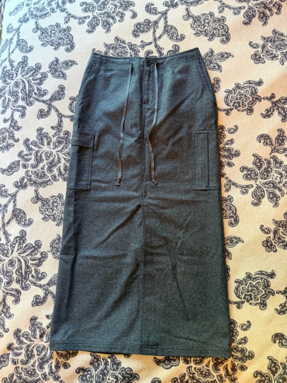 High-Waist Black Cargo Midi Skirt - Women's Drawstring Pencil Skirt